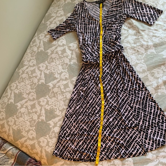 JONES NY, Wrap Dress~Black & White ~ 10 ~Figure Flattering Date Night Great Tw… - Picture 6 of 8